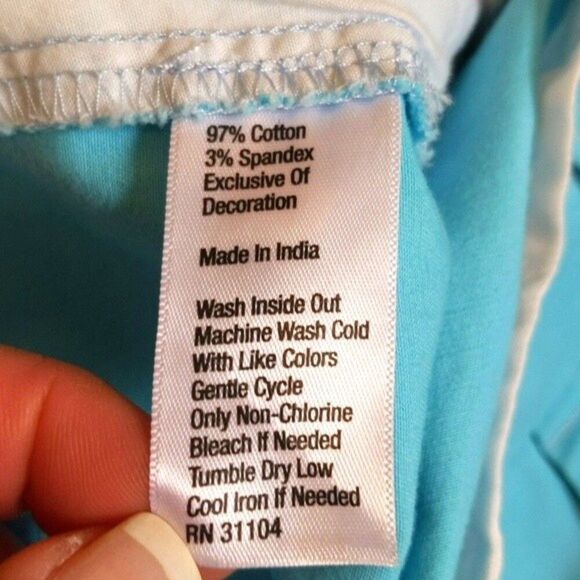 5/$55 Crown & Ivy robin's egg blue shorts - cotton blend front pockets - 8 - Picture 4 of 4